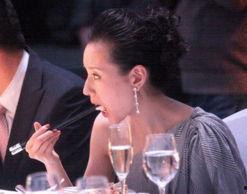 朱百万夫妇娱乐吃瓜,揭秘明星夫妻的甜蜜生活与幕后故事